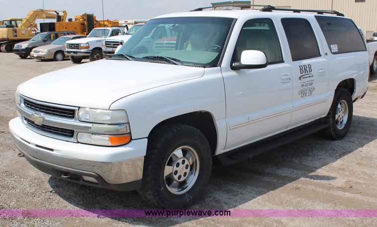 image for item G5094 2001 Chevrolet Suburban 1500 SUV