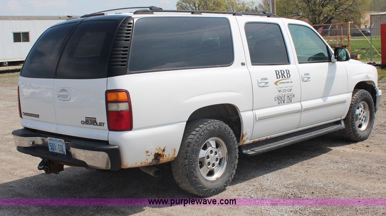 image for item G5094 2001 Chevrolet Suburban 1500 SUV