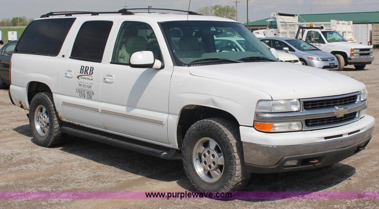 image for item G5094 2001 Chevrolet Suburban 1500 SUV