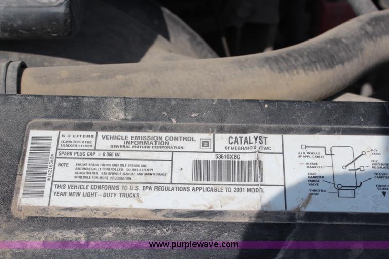 image for item G5094 2001 Chevrolet Suburban 1500 SUV