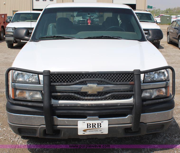 image for item G5095 2003 Chevrolet Silverado 1500 Extended Cab pickup truck