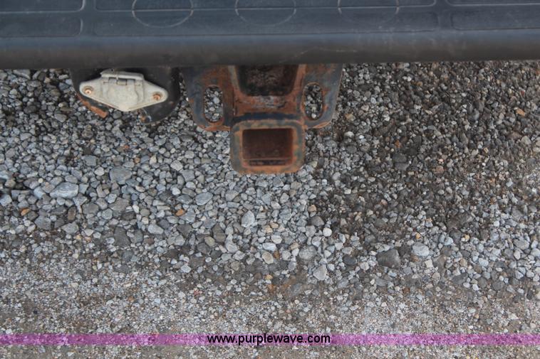 image for item G5095 2003 Chevrolet Silverado 1500 Extended Cab pickup truck