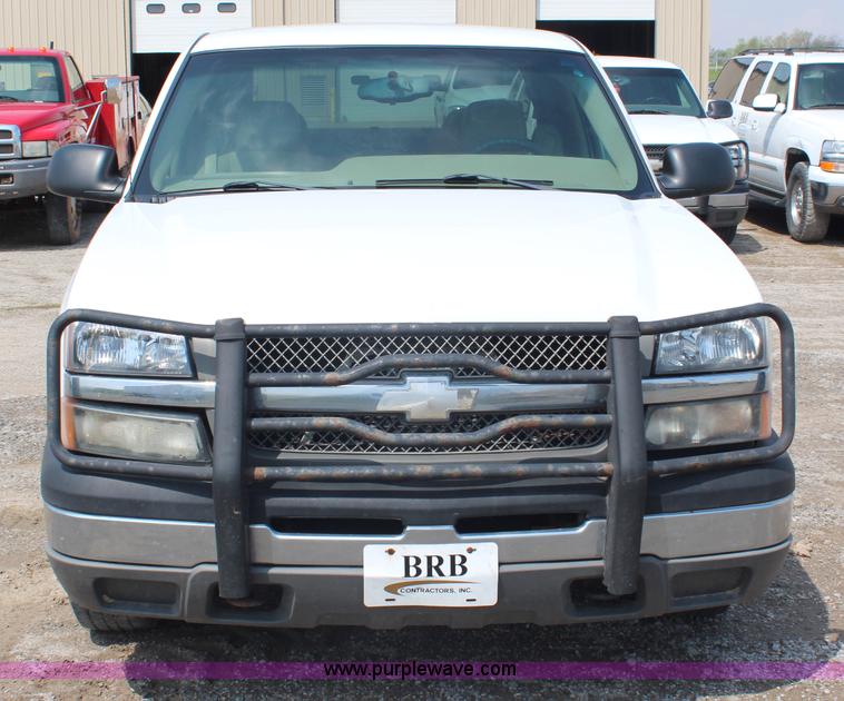 image for item G5097 2003 Chevrolet Silverado 1500 Extended Cab pickup truck