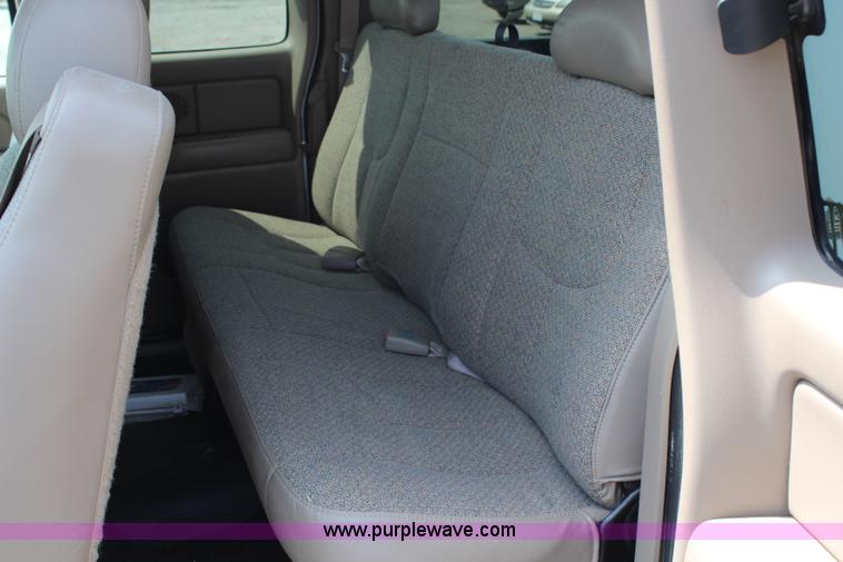 image for item G5097 2003 Chevrolet Silverado 1500 Extended Cab pickup truck