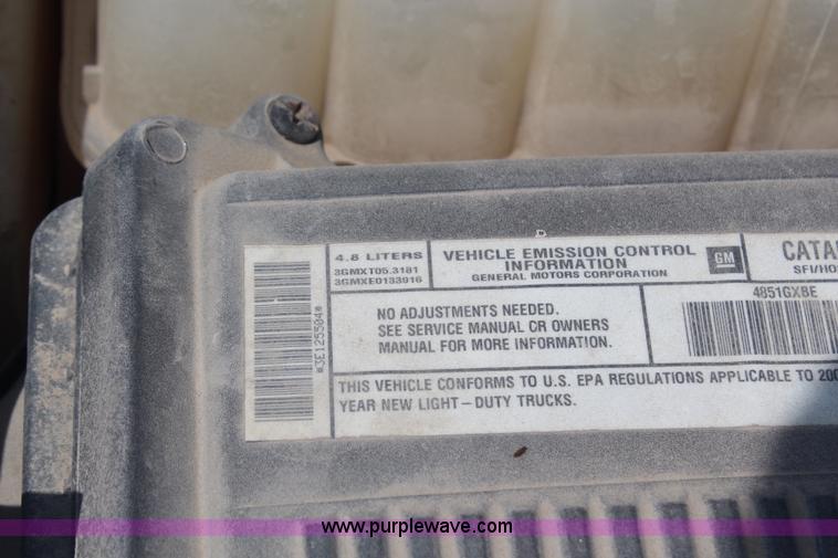 image for item G5097 2003 Chevrolet Silverado 1500 Extended Cab pickup truck