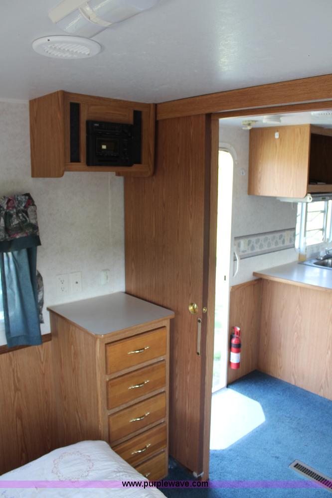 image for item G5339 1999 Dutchman Classic 31' camper