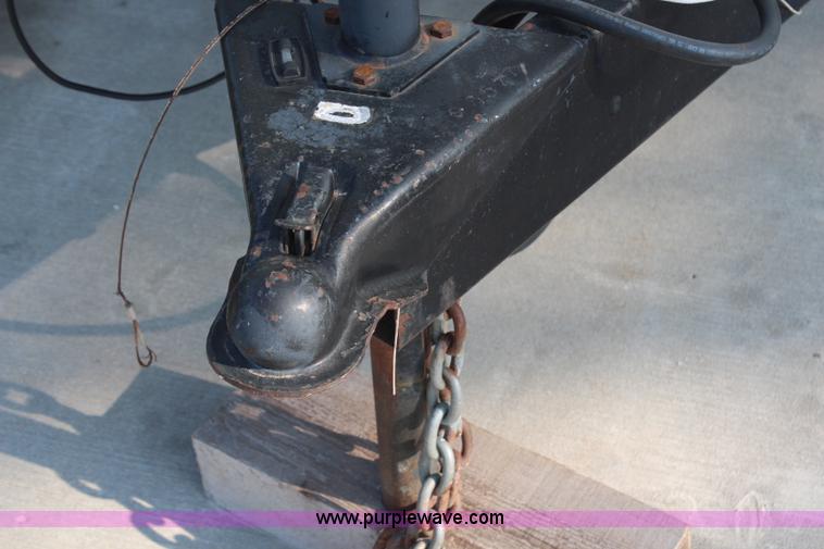 image for item G5339 1999 Dutchman Classic 31' camper