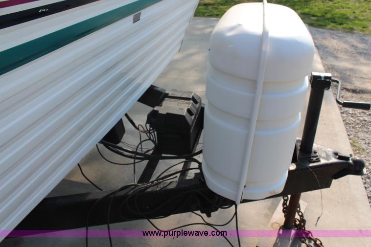 image for item G5339 1999 Dutchman Classic 31' camper