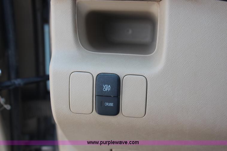 image for item G5341 2006 Honda CR-V LX