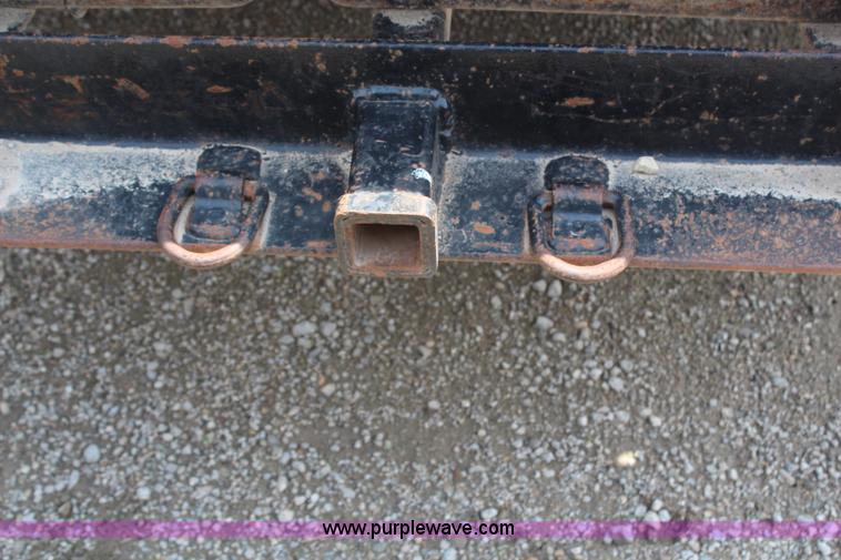 image for item G5342 1997 Ford F350 XL flatbed truck