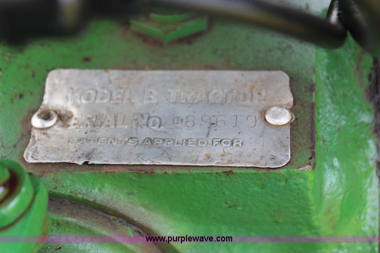 image for item G5385 1940 John Deere B tractor