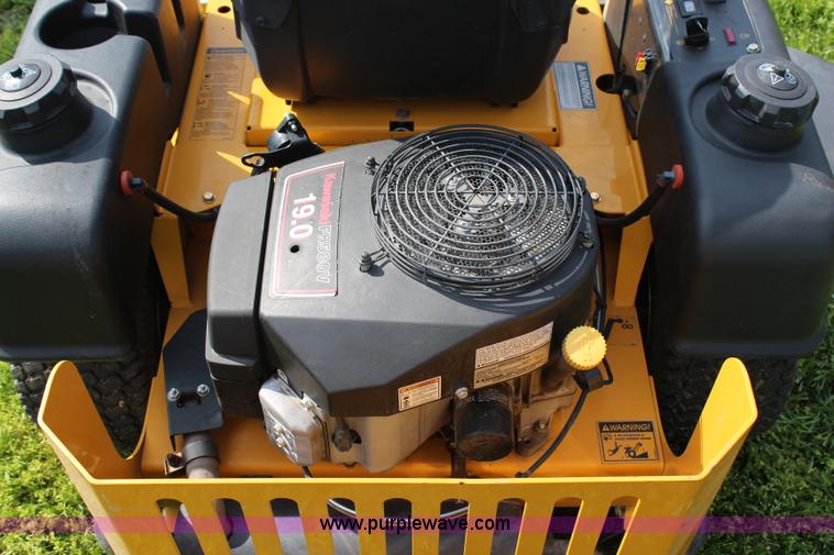 image for item G5441 2010 Hustler Fastrak ZTR lawn mower