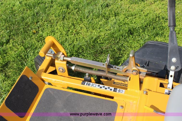 image for item G5441 2010 Hustler Fastrak ZTR lawn mower