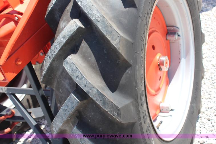 image for item G5500 1938 Allis Chalmers B tractor