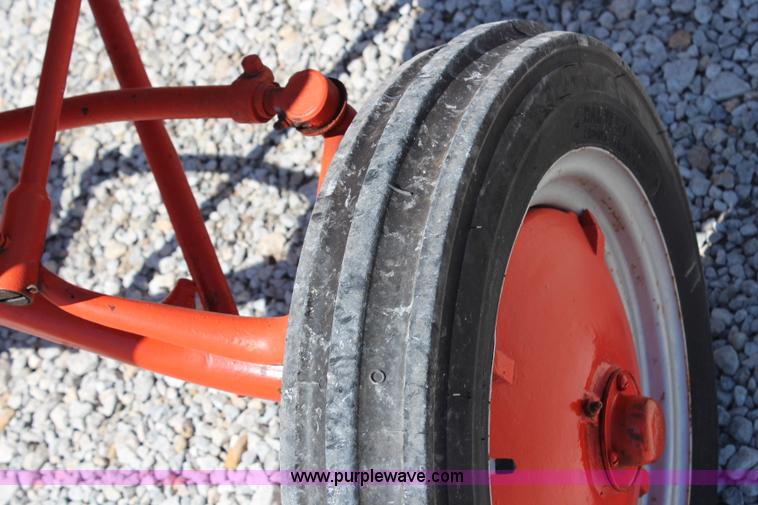 image for item G5500 1938 Allis Chalmers B tractor