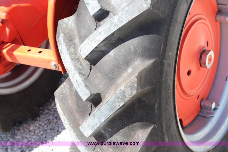 image for item G5500 1938 Allis Chalmers B tractor