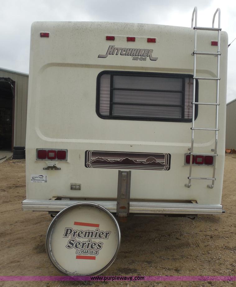 image for item H3182 1992 Nuwa Hitchhiker fifth wheel camper
