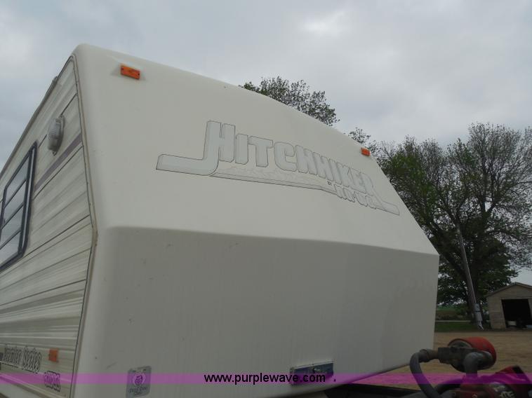 image for item H3182 1992 Nuwa Hitchhiker fifth wheel camper