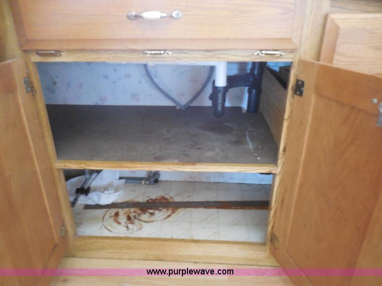 image for item H3182 1992 Nuwa Hitchhiker fifth wheel camper