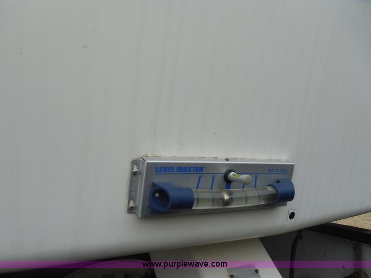 image for item H3182 1992 Nuwa Hitchhiker fifth wheel camper