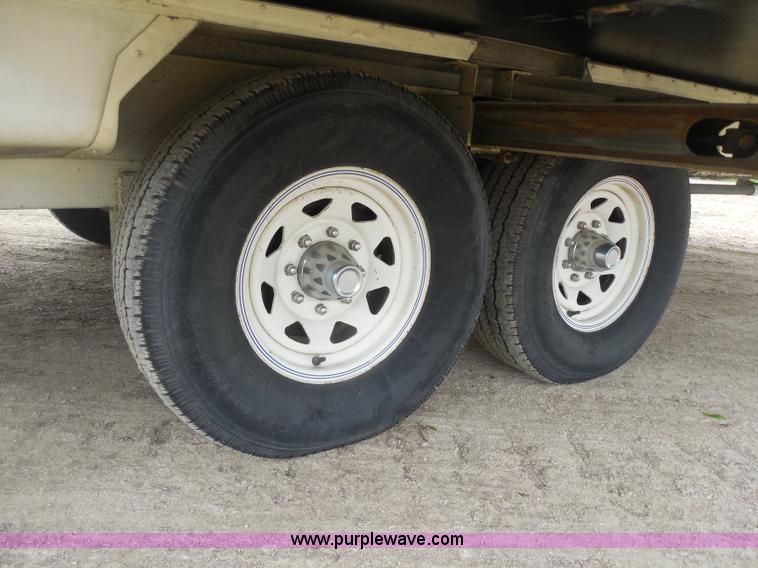 image for item H3182 1992 Nuwa Hitchhiker fifth wheel camper