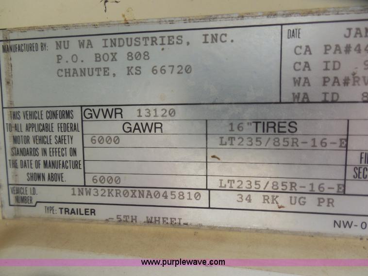 image for item H3182 1992 Nuwa Hitchhiker fifth wheel camper