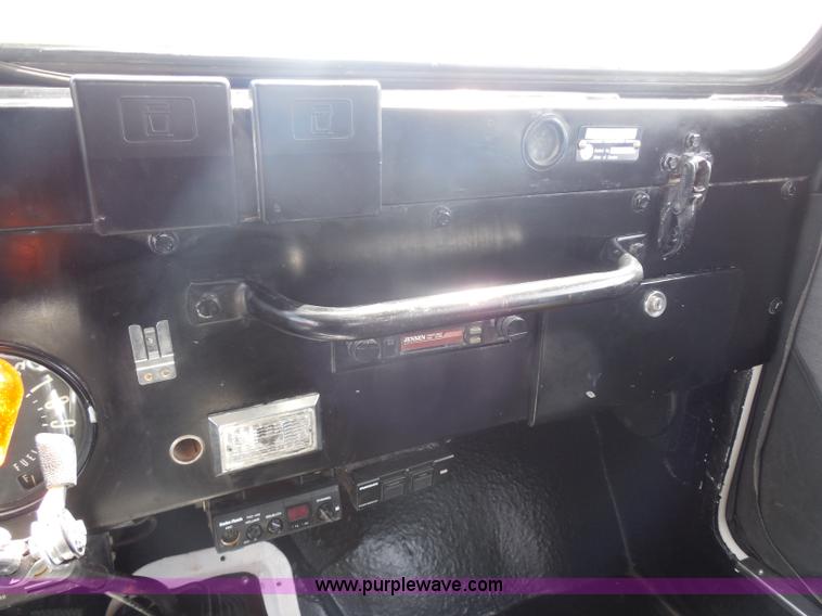 image for item H3233 1968 Jeep CJ5