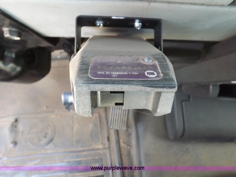 image for item H7181 1995 Freightliner FL106 semi truck