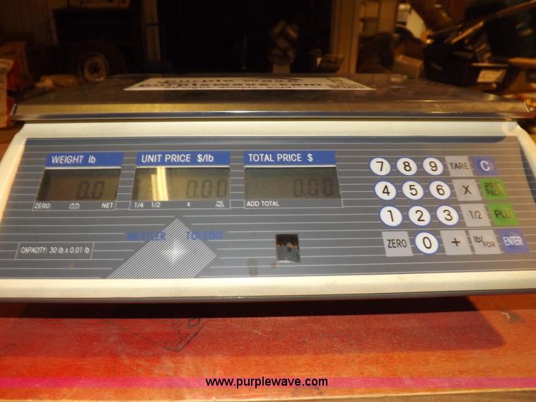 image for item H7207 Mettler Toledo 8433 scale