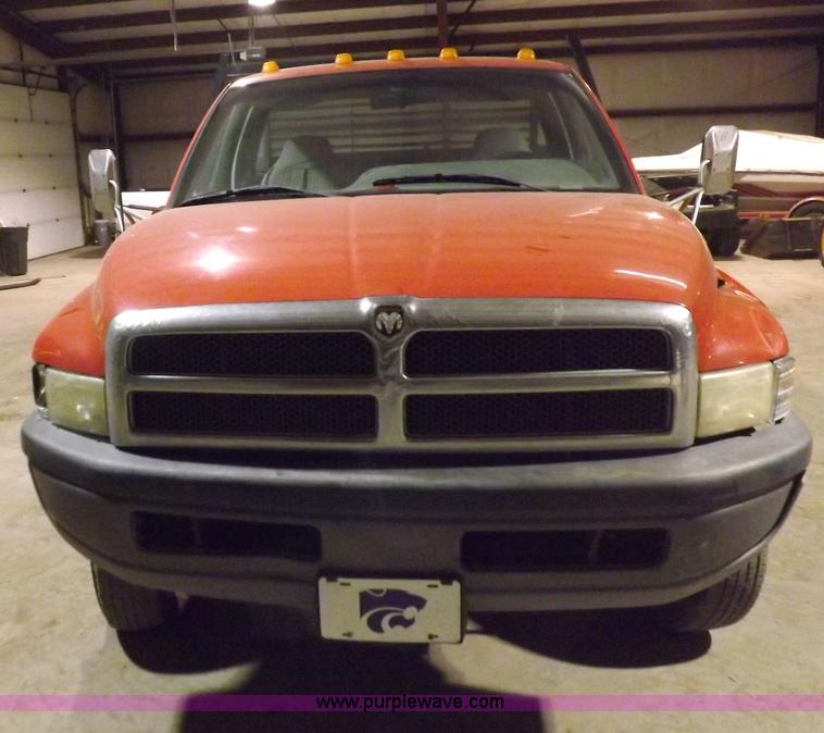 image for item H7209 1997 Dodge Ram 3500 dump bed truck
