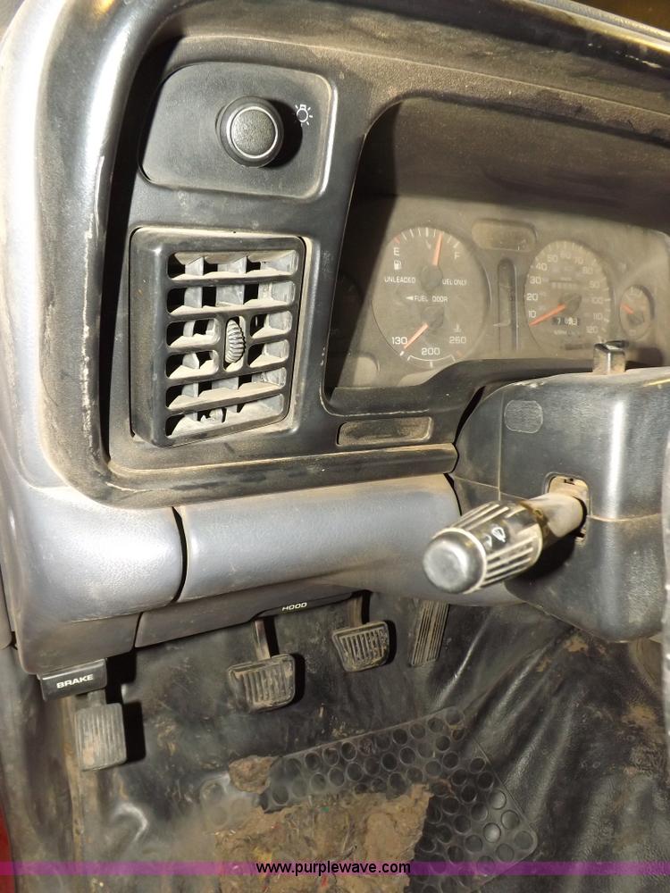 image for item H7209 1997 Dodge Ram 3500 dump bed truck