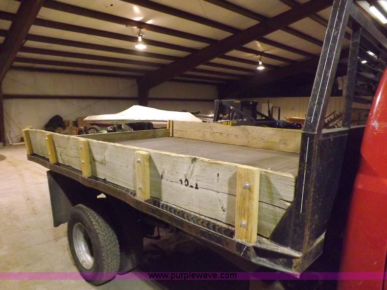 image for item H7209 1997 Dodge Ram 3500 dump bed truck