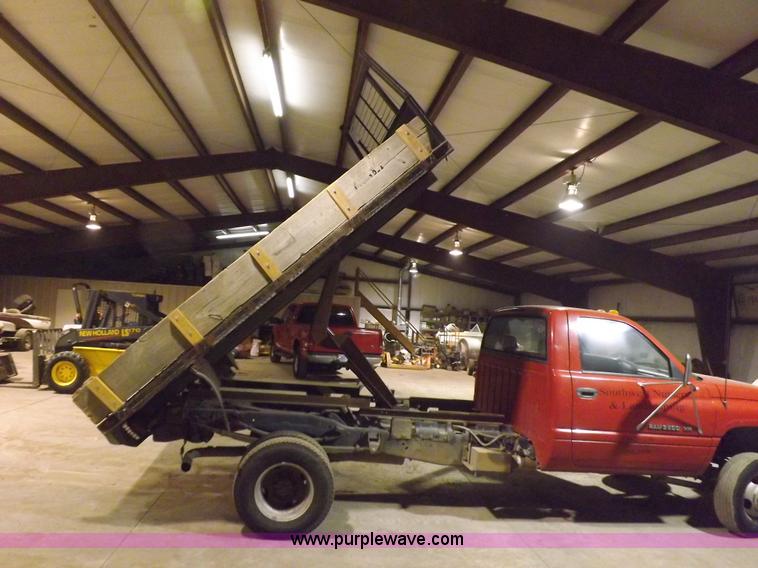 image for item H7209 1997 Dodge Ram 3500 dump bed truck