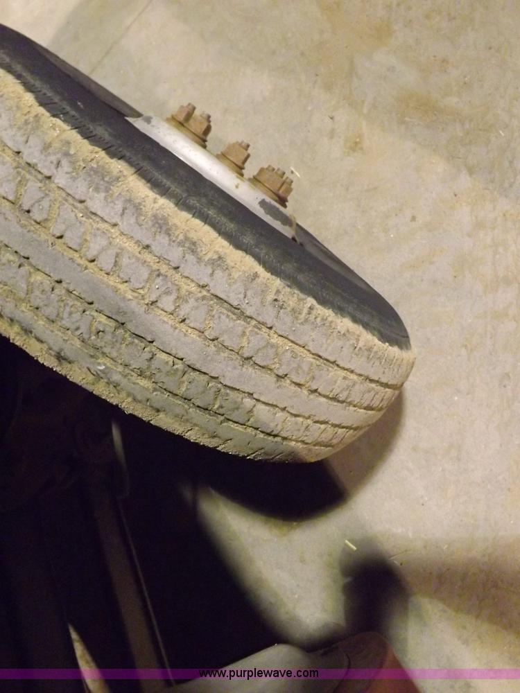 image for item H7209 1997 Dodge Ram 3500 dump bed truck