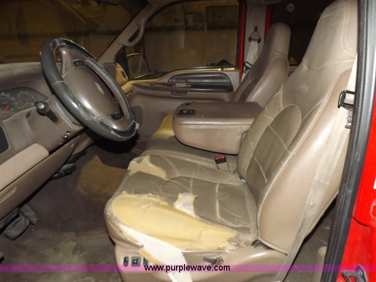 image for item H7210 1999 Ford F250 Lariat Super Duty Crew Cab pickup truck