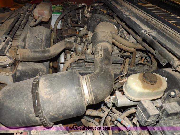 image for item H7210 1999 Ford F250 Lariat Super Duty Crew Cab pickup truck