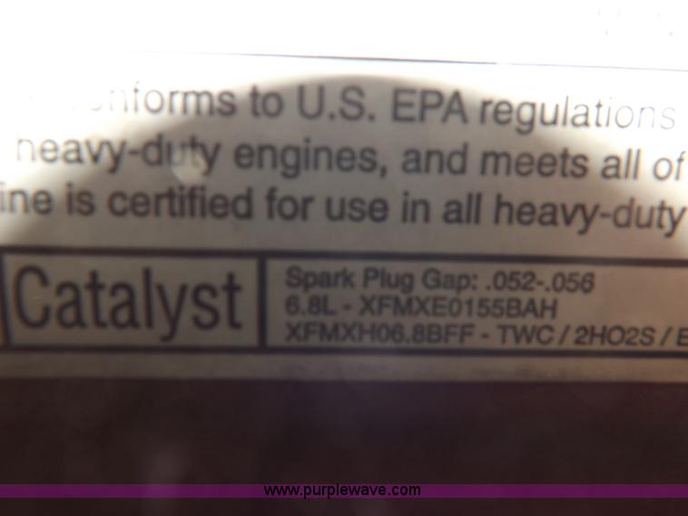 image for item H7210 1999 Ford F250 Lariat Super Duty Crew Cab pickup truck