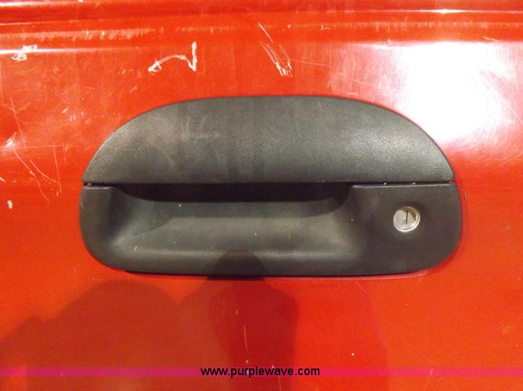 image for item H7210 1999 Ford F250 Lariat Super Duty Crew Cab pickup truck