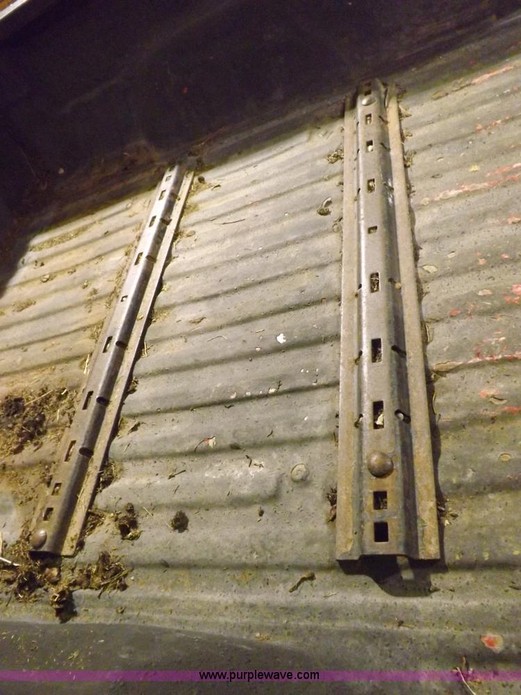 image for item H7210 1999 Ford F250 Lariat Super Duty Crew Cab pickup truck