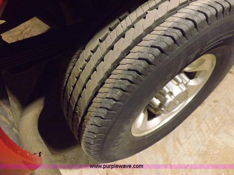 image for item H7210 1999 Ford F250 Lariat Super Duty Crew Cab pickup truck