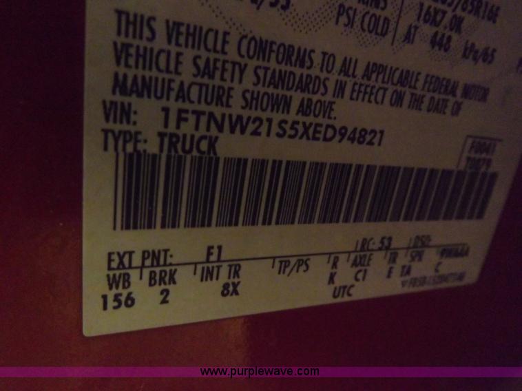 image for item H7210 1999 Ford F250 Lariat Super Duty Crew Cab pickup truck