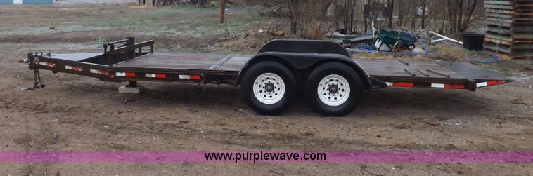 image for item H7215 2002 Neal tandem axle tilt deck trailer