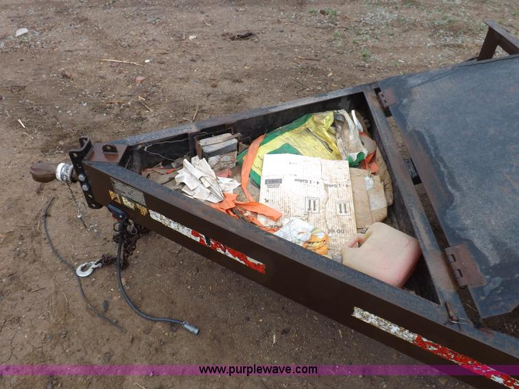 image for item H7215 2002 Neal tandem axle tilt deck trailer