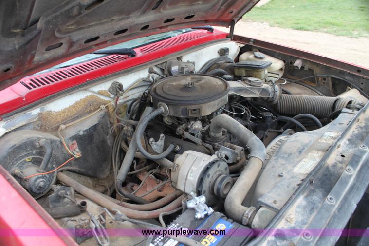 image for item H7499 1984 Chevrolet S10 pickup truck