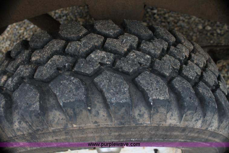 image for item H7499 1984 Chevrolet S10 pickup truck