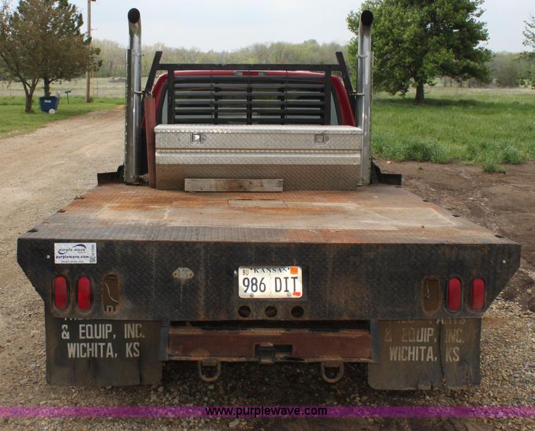 image for item H7500 1997 Ford F350 XLT Crew Cab flatbed pickup truck