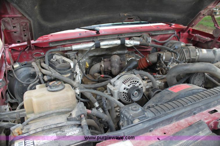 image for item H7500 1997 Ford F350 XLT Crew Cab flatbed pickup truck