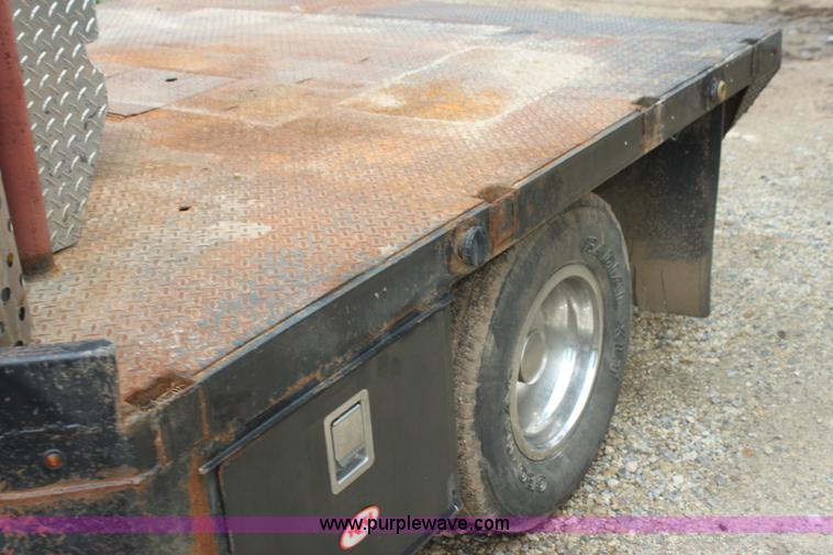 image for item H7500 1997 Ford F350 XLT Crew Cab flatbed pickup truck