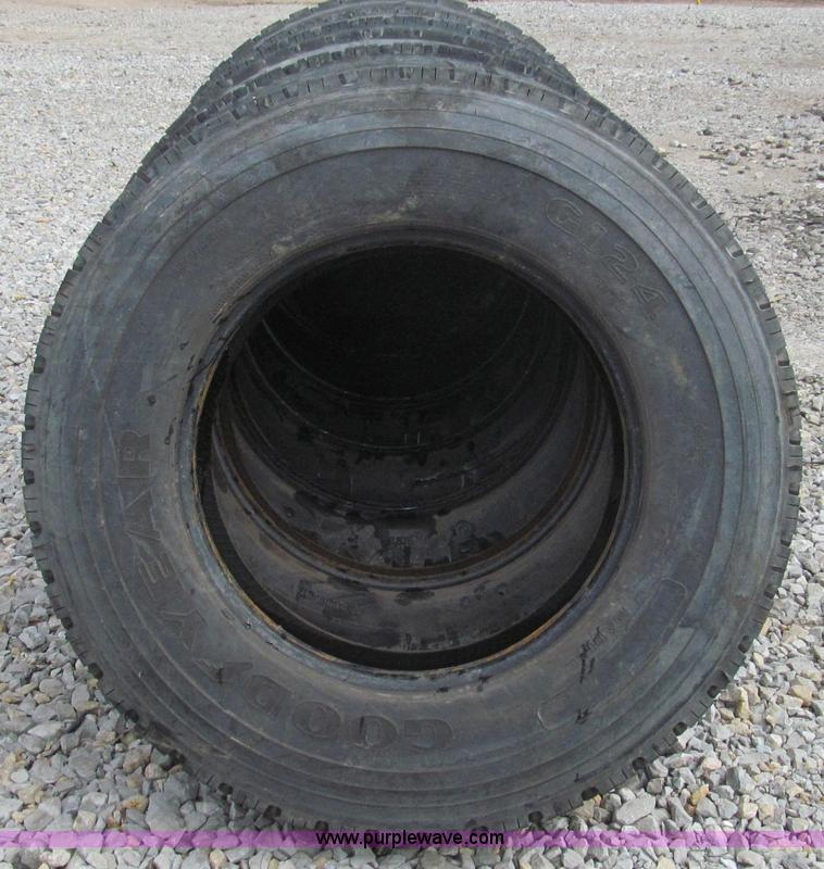 (8) Goodyear G159 unisteel radial truck tires in California, MO Item O9162 sold Purple Wave