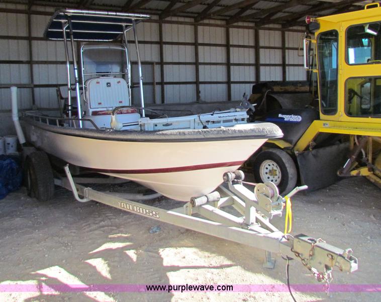 image for item V9432 1997 Cajun 22' fishing boat